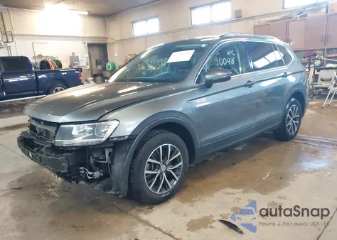 2019 Volkswagen Tiguan 2.0T Se/2.0T Sel/2.0T Sel R-Line/2.0T Sel R-Line Black z USA, uszkodzony, nr VIN 3VV2B7AX7KM102646